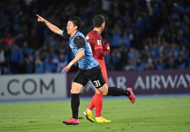 在线直播足球直播免费观看-【亚冠】一分钟连丢两球 上海海港1比3不敌川崎前锋